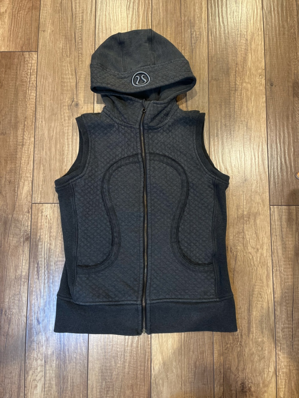 Lululemon Dark Grey Quilted Scuba Hood Outerwear Vest Special Edition Athleisure